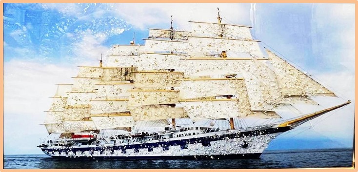 CRUSE SHIP
